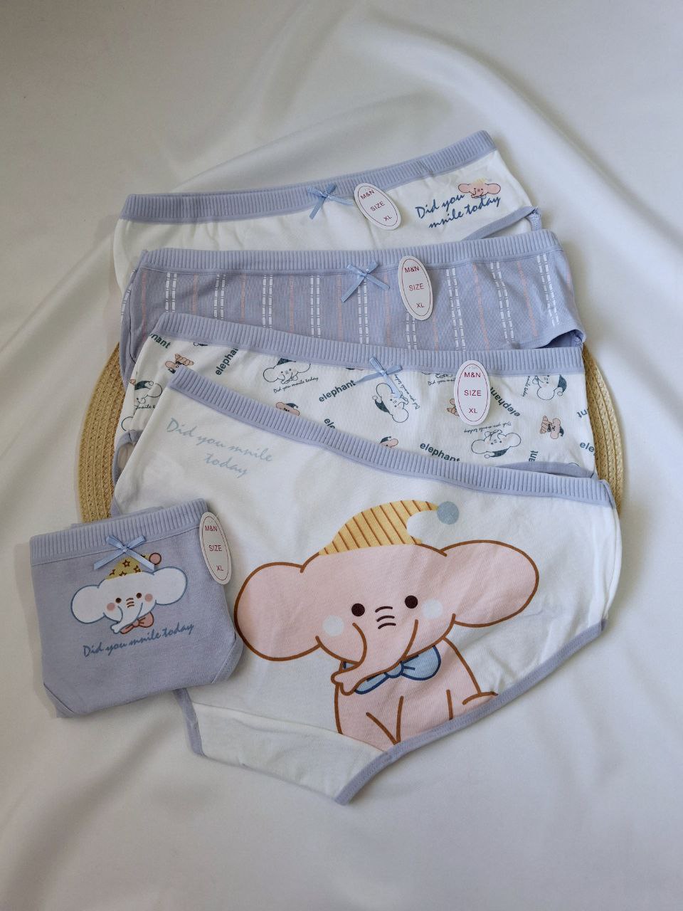 شورت عروسکی فیلی