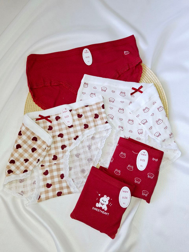 شورت عروسکی خرگوش قرمز