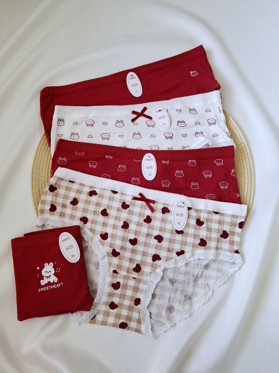 شورت عروسکی خرگوش قرمز