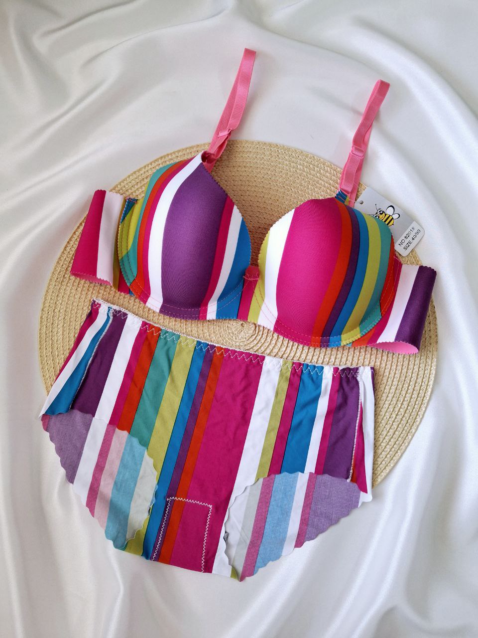 ست شورت و سوتین لیزری رنگین کمان