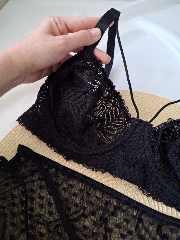 ست شورت و سوتین گلبرگ