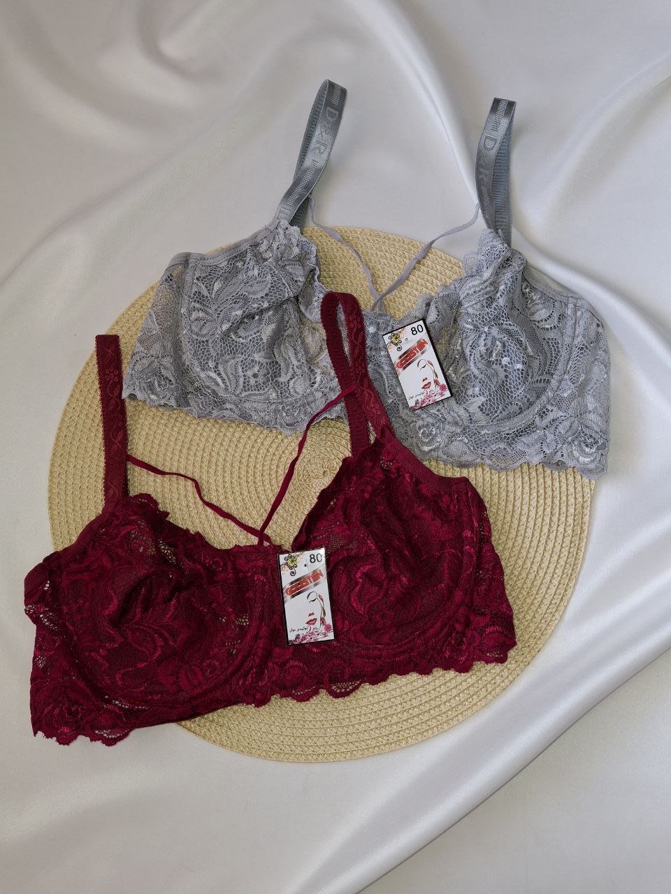 سوتین تک گلستان