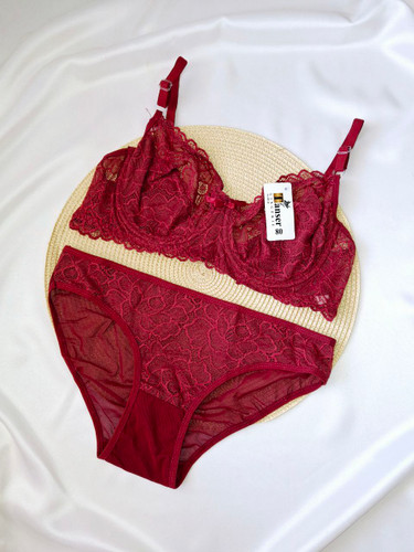 ست شورت و سوتین گیپوری مهتاب