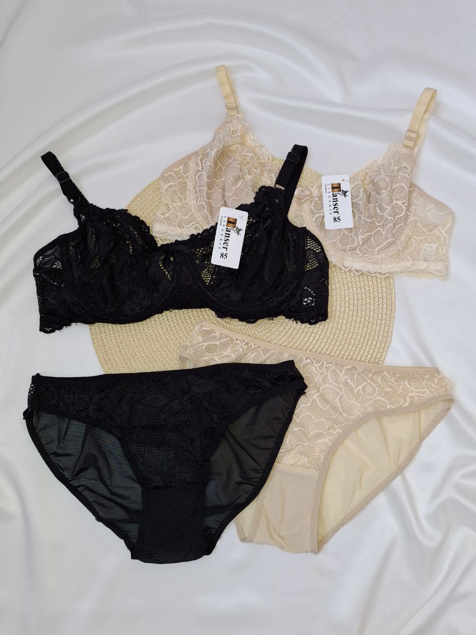 ست شورت و سوتین گیپوری مهتاب