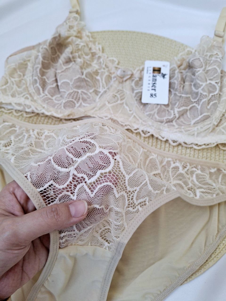 ست شورت و سوتین گیپوری مهتاب