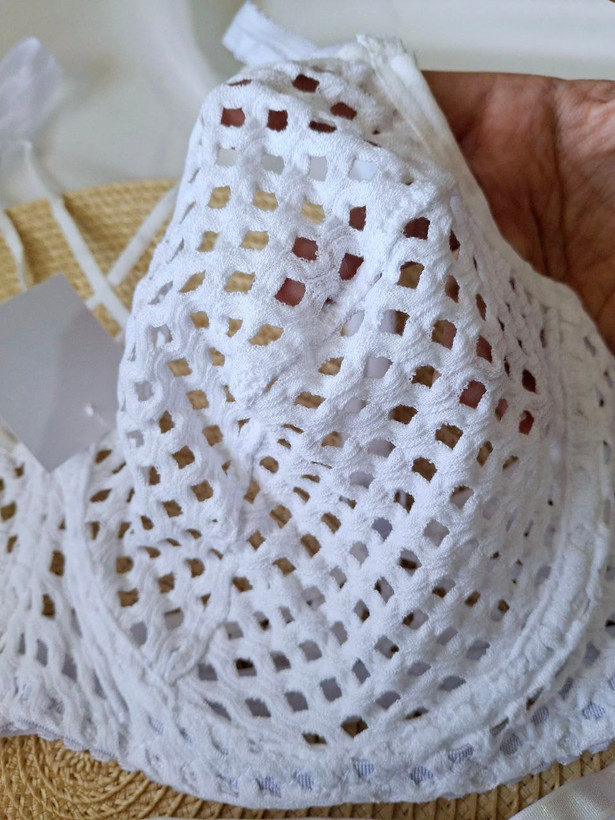 ست شورت و سوتین زنبوری