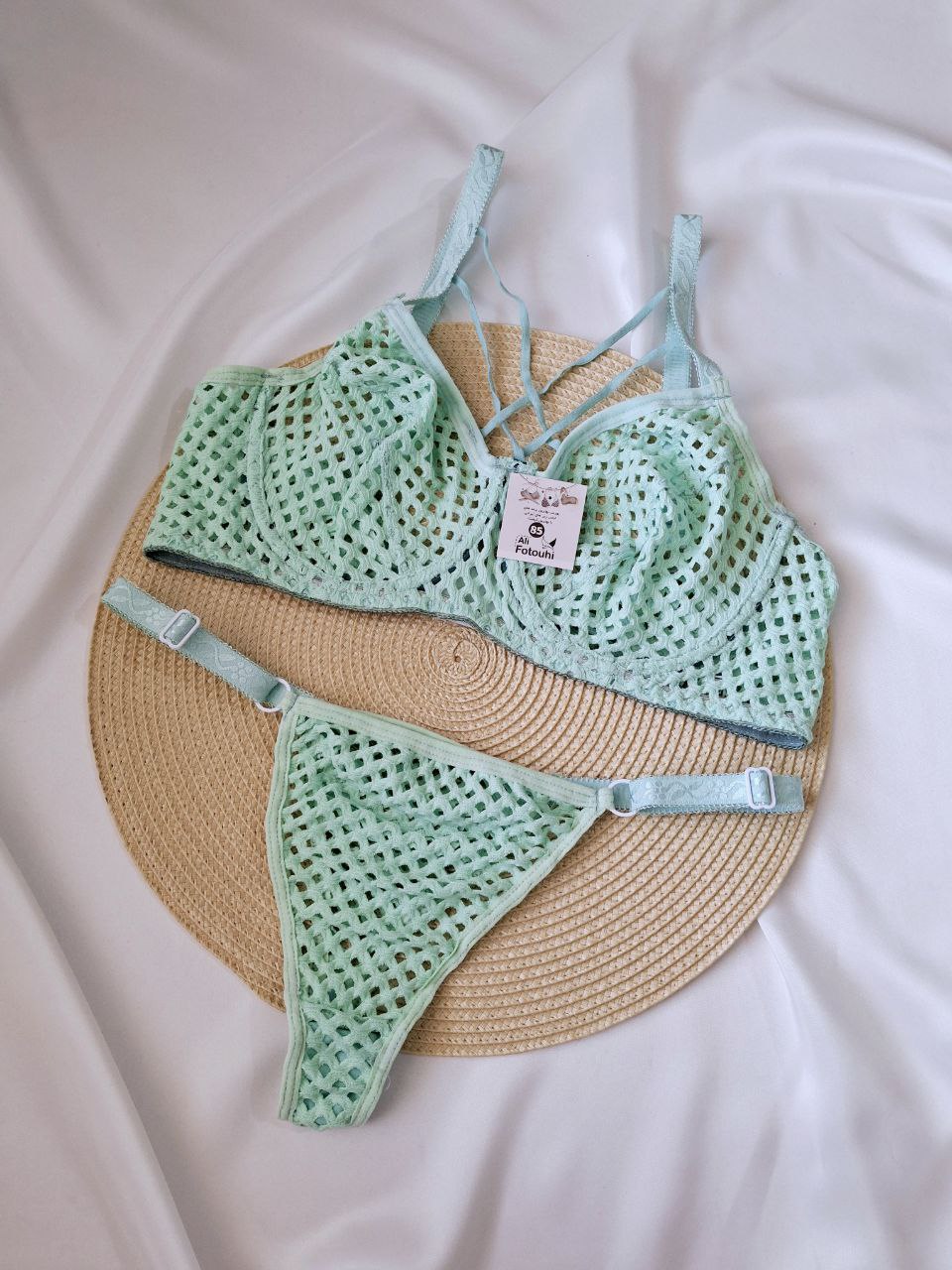 ست شورت و سوتین زنبوری