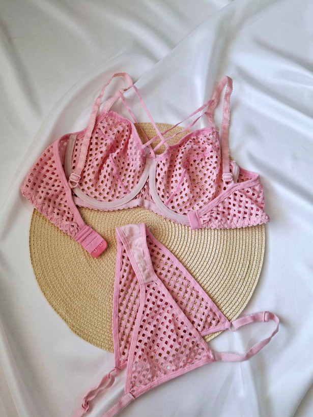 ست شورت و سوتین زنبوری