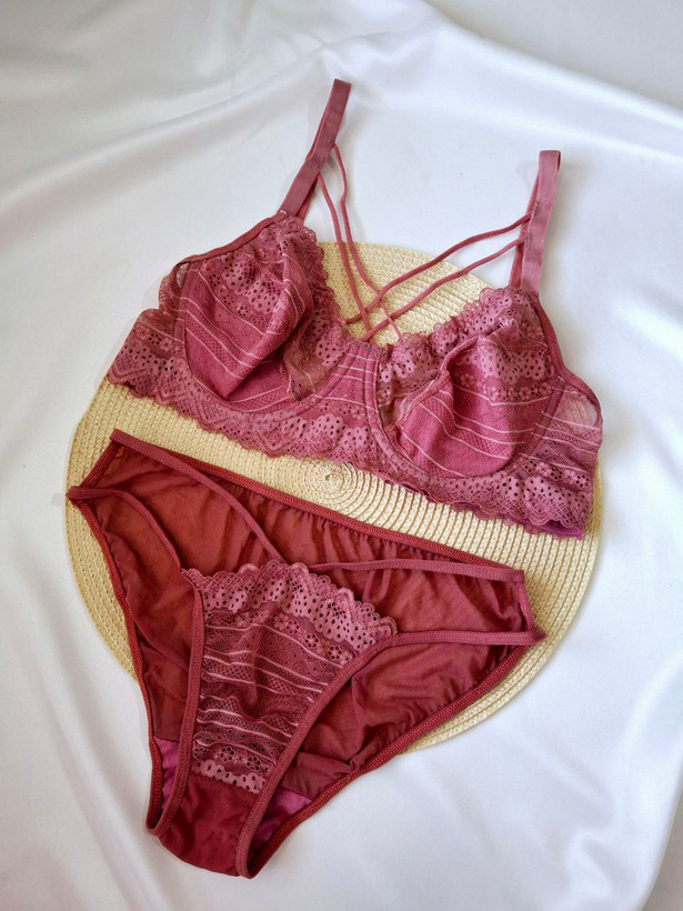 ست شورت و سوتین فنردار چهارهارنسه ژینوس