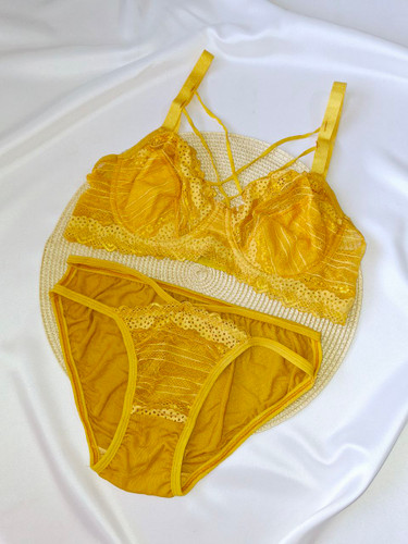 ست شورت و سوتین فنردار چهارهارنسه ژینوس