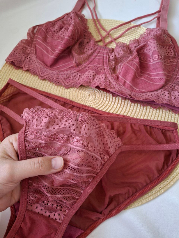 ست شورت و سوتین فنردار چهارهارنسه ژینوس