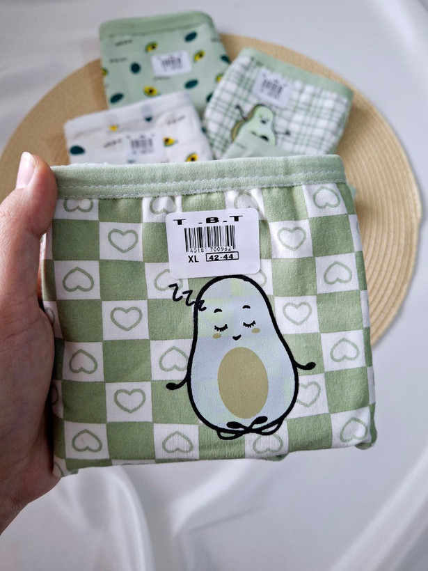 شورت عروسکی آووکادو