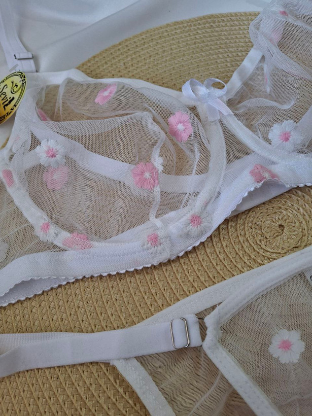 ست شورت و سوتین بابونه