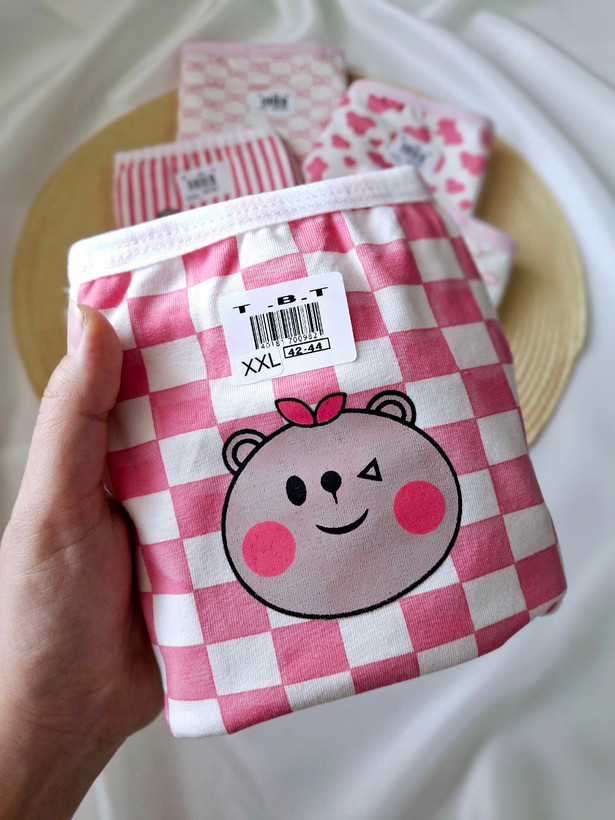 شورت عروسکی صورتی