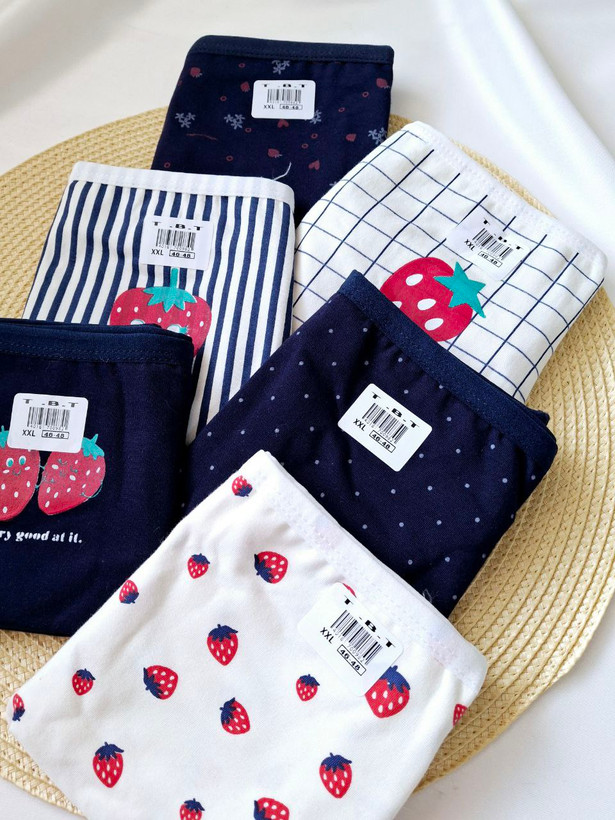 شورت عروسکی توت فرنگی