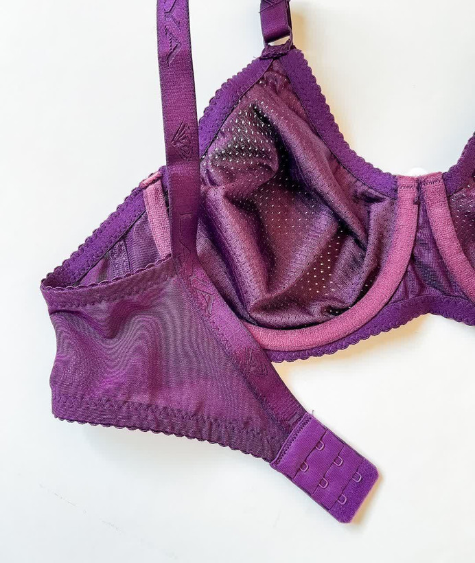 سوتین پرسی فنردار لعیا