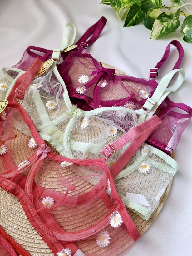 ست شورت و سوتین بابونه