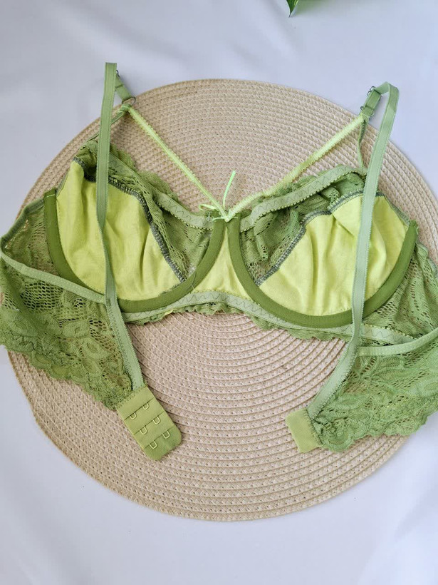 ست شورت و سوتین مغز پسته ای