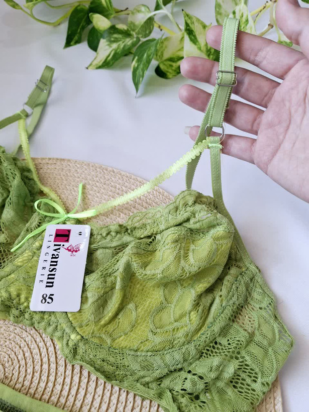 ست شورت و سوتین مغز پسته ای