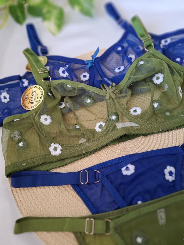 ست شورت و سوتین بابونه