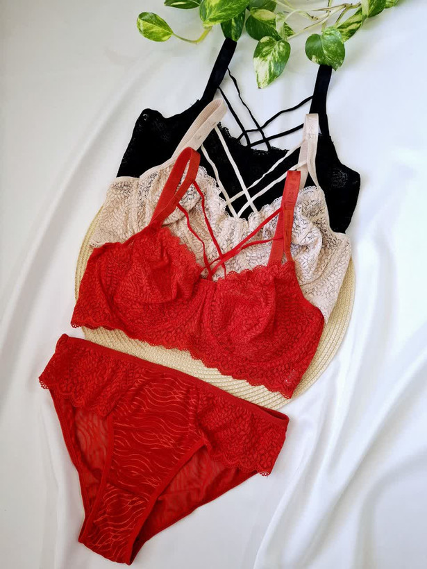 ست شورت و سوتین گندم